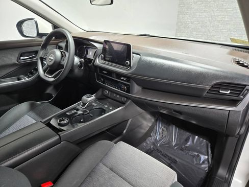 Used 2023 Nissan Rogue SV AWD/4WD image 48