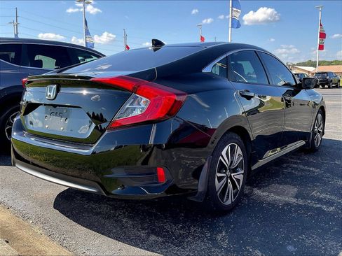 Used 2017 Honda Civic EX-L image 2