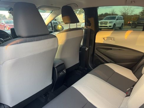 Used 2025 Toyota Corolla LE image 13