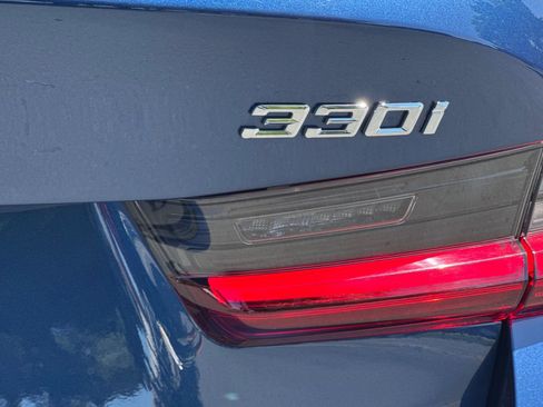 Used 2024 BMW 330i Sedan w/ Premium Package RWD image 38