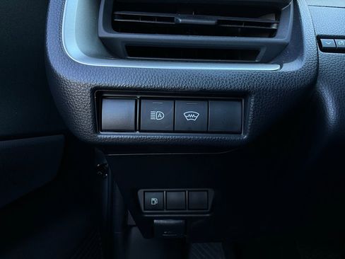 Used 2025 Toyota Prius LE image 20