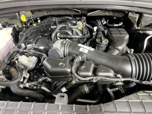 Used 2023 Jeep Grand Cherokee Altitude image 29