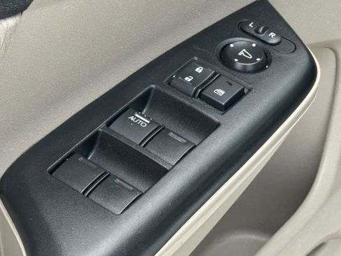 Used 2015 Honda Civic LX image 25