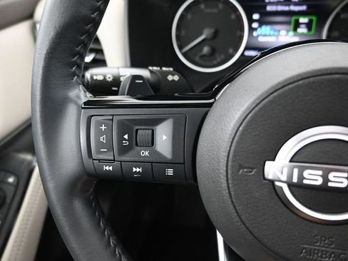 Used 2023 Nissan Rogue SV w/ SV Premium B Package image 19