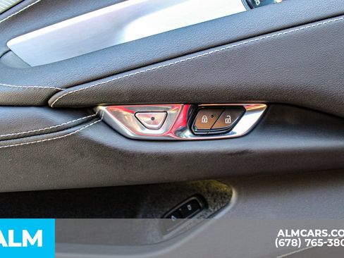 Used 2020 Chevrolet Corvette Stingray Preferred Cpe w/ 2LT Preferred Equipment Group RWD image 34