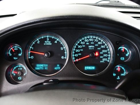 Used 2013 Chevrolet Avalanche LTZ image 36