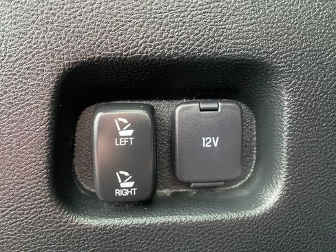 Used 2024 Ford Edge SEL image 6