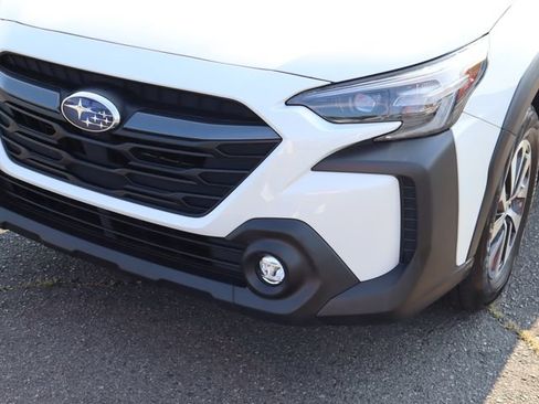 Certified 2025 Subaru Outback Premium AWD/4WD image 10