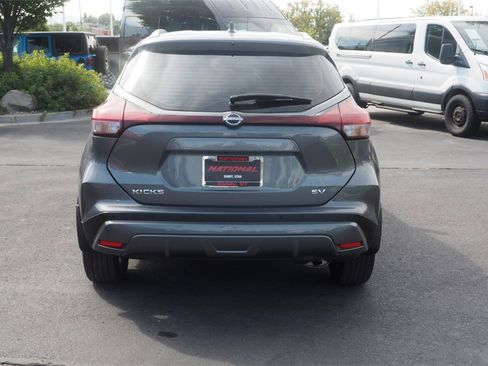 Used 2023 Nissan Kicks SV image 6