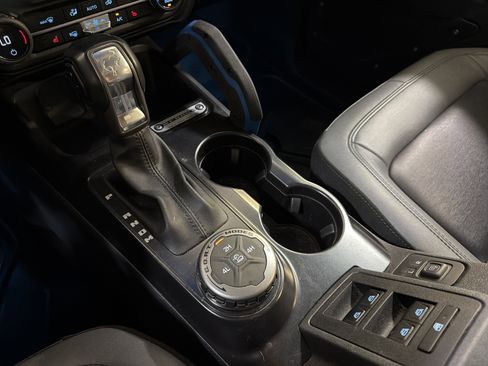 Used 2024 Ford Bronco Black Diamond AWD/4WD image 20