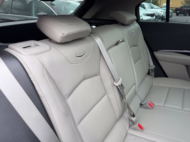 Certified 2023 Cadillac XT4 Luxury w/ Cold Weather Package AWD/4WD image 20