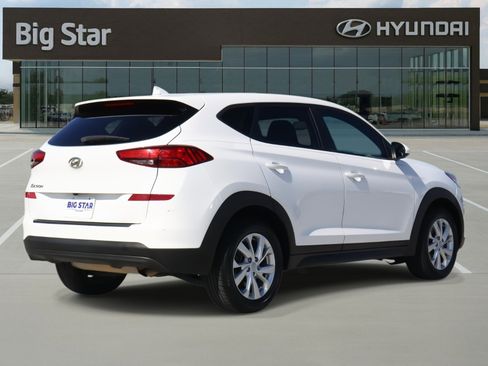 Used 2020 Hyundai Tucson SE w/ Cargo Package image 4