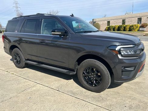 Used 2022 Ford Expedition Timberline image 9