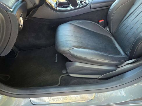 Used 2017 Mercedes-Benz E 300 image 32
