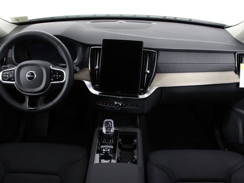 New 2026 Volvo XC90 B5 Plus image 5
