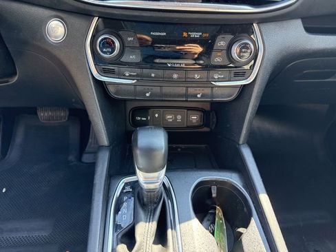 Used 2020 Hyundai Santa Fe SEL image 22