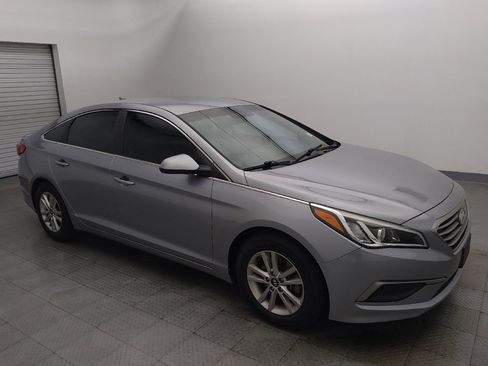 Used 2017 Hyundai Sonata SE FWD image 11