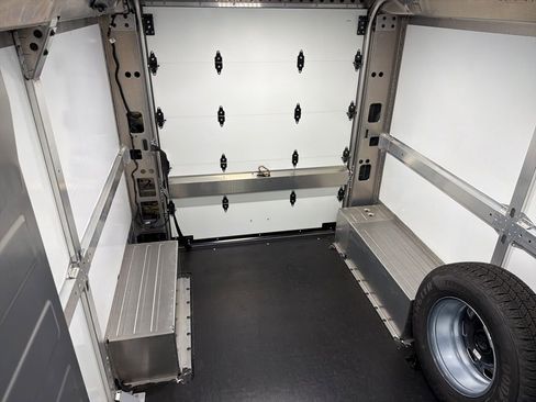 New 2025 Chevrolet Brightdrop 400 image 33