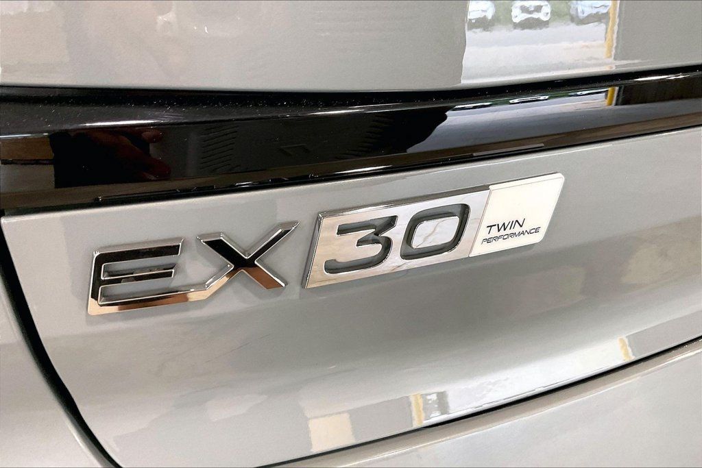 Certified 2026 Volvo EX30 Plus w/ Climate Package AWD/4WD image 24