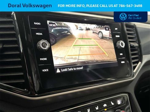 Certified 2022 Volkswagen Atlas Cross Sport SE image 19