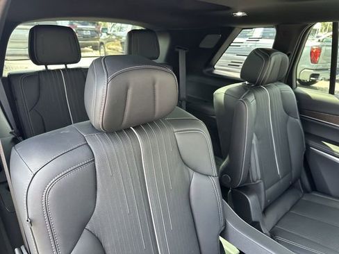 New 2026 Cadillac Vistiq Luxury image 26