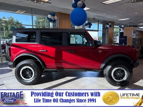 New 2026 Ford Bronco Badlands AWD/4WD image 3