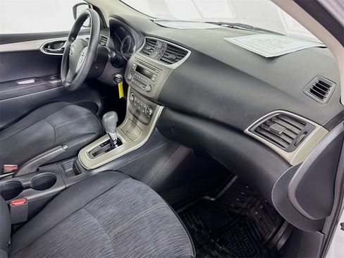 Used 2014 Nissan Sentra SV image 25