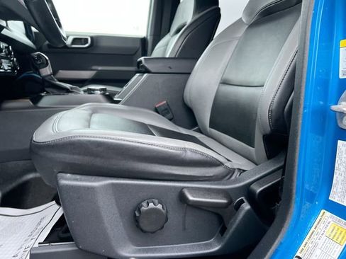 Used 2021 Ford Bronco Black Diamond image 16