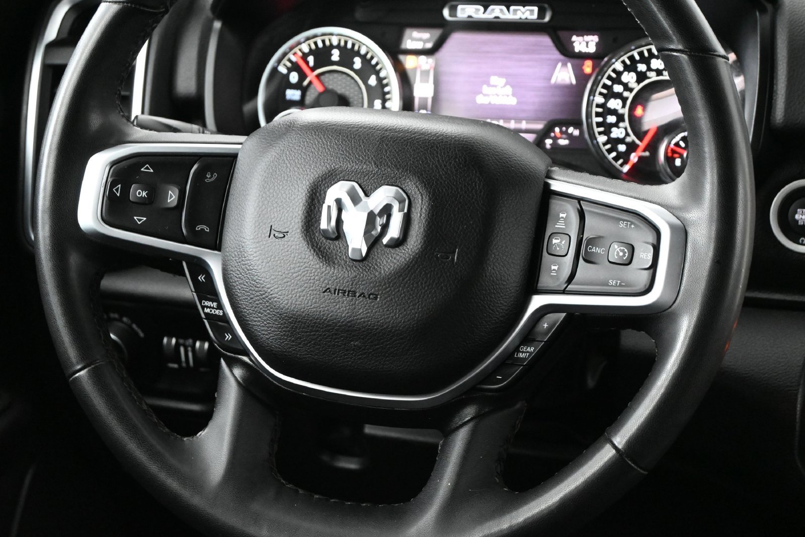 Used 2025 RAM 1500 Big Horn AWD/4WD image 14