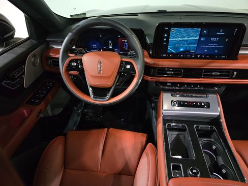 New 2025 Lincoln Aviator Reserve w/ Equipment Group 201A image 22