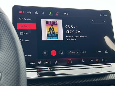 New 2026 Volkswagen GTI SE FWD image 12