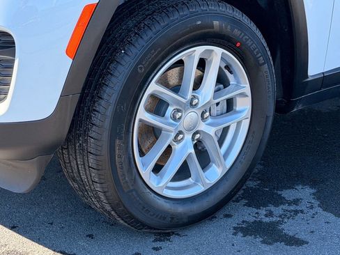 New 2026 Jeep Grand Cherokee Laredo AWD/4WD image 19