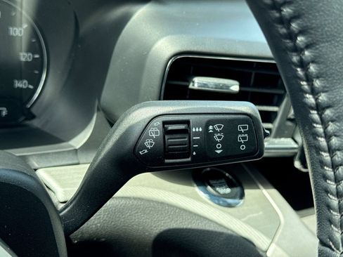 Certified 2023 Ford Explorer XLT w/ Equipment Group 202A AWD/4WD image 29