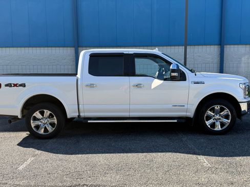 Used 2018 Ford F150 Lariat w/ Equipment Group 502A Luxury image 4
