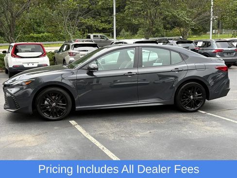 Used 2025 Toyota Camry SE w/ Convenience Package AWD/4WD image 5