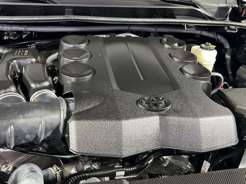 Used 2024 Toyota 4Runner SR5 Premium w/ Moonroof Package image 26