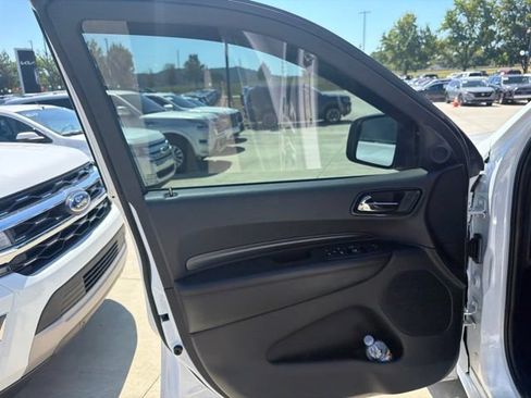 Used 2025 Dodge Durango GT w/ Blacktop Package RWD image 36