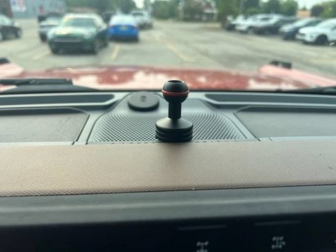 Used 2022 Ford Bronco Outer Banks AWD/4WD image 16