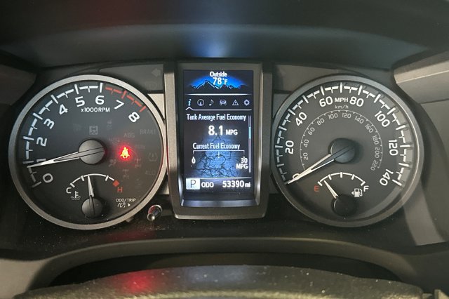 Used 2023 Toyota Tacoma TRD Sport w/ TRD Premium Sport Package AWD/4WD image 29