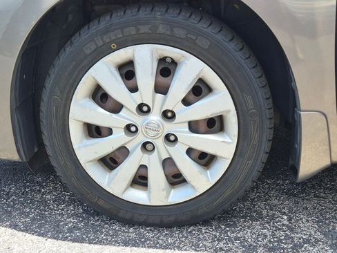 Used 2016 Nissan Sentra SV FWD image 14