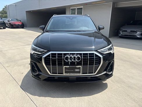 Certified 2025 Audi Q3 2.0T Premium w/ Convenience Package AWD/4WD image 2