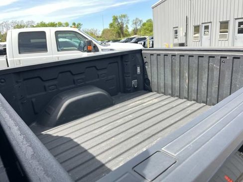 Used 2024 Chevrolet Silverado 1500 High Country w/ High Country Premium Package AWD/4WD image 12