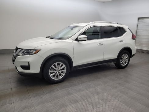 Used 2019 Nissan Rogue SV AWD/4WD image 2