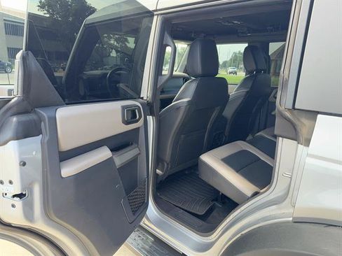 Used 2023 Ford Bronco Wildtrak AWD/4WD image 9