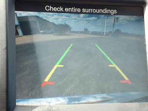 Used 2013 Chrysler 300 AWD w/ Driver Convenience Group image 21
