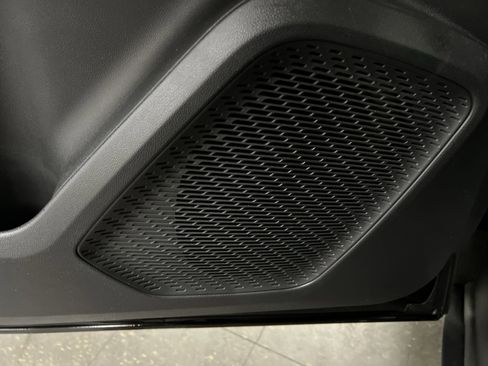 New 2026 Chevrolet Equinox EV LT image 57