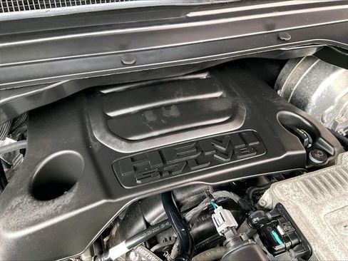 Used 2024 RAM 1500 Laramie AWD/4WD image 33