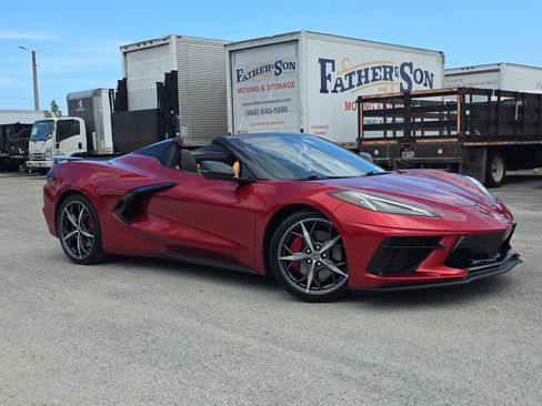 Used 2022 Chevrolet Corvette Stingray Premium Conv w/ Z51 Performance Package RWD image 1