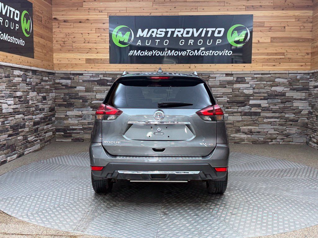 Used 2017 Nissan Rogue SV AWD/4WD image 15