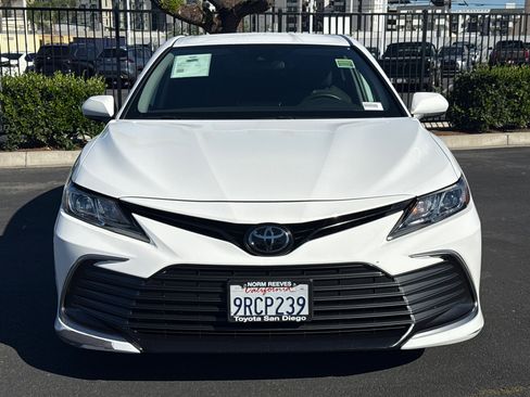 Used 2023 Toyota Camry LE image 6